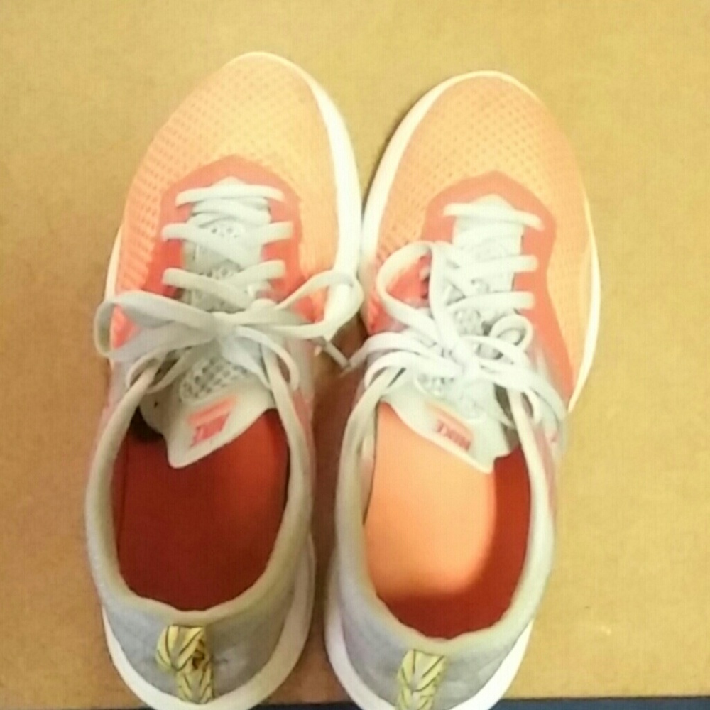 Nike Lunarlon size 8